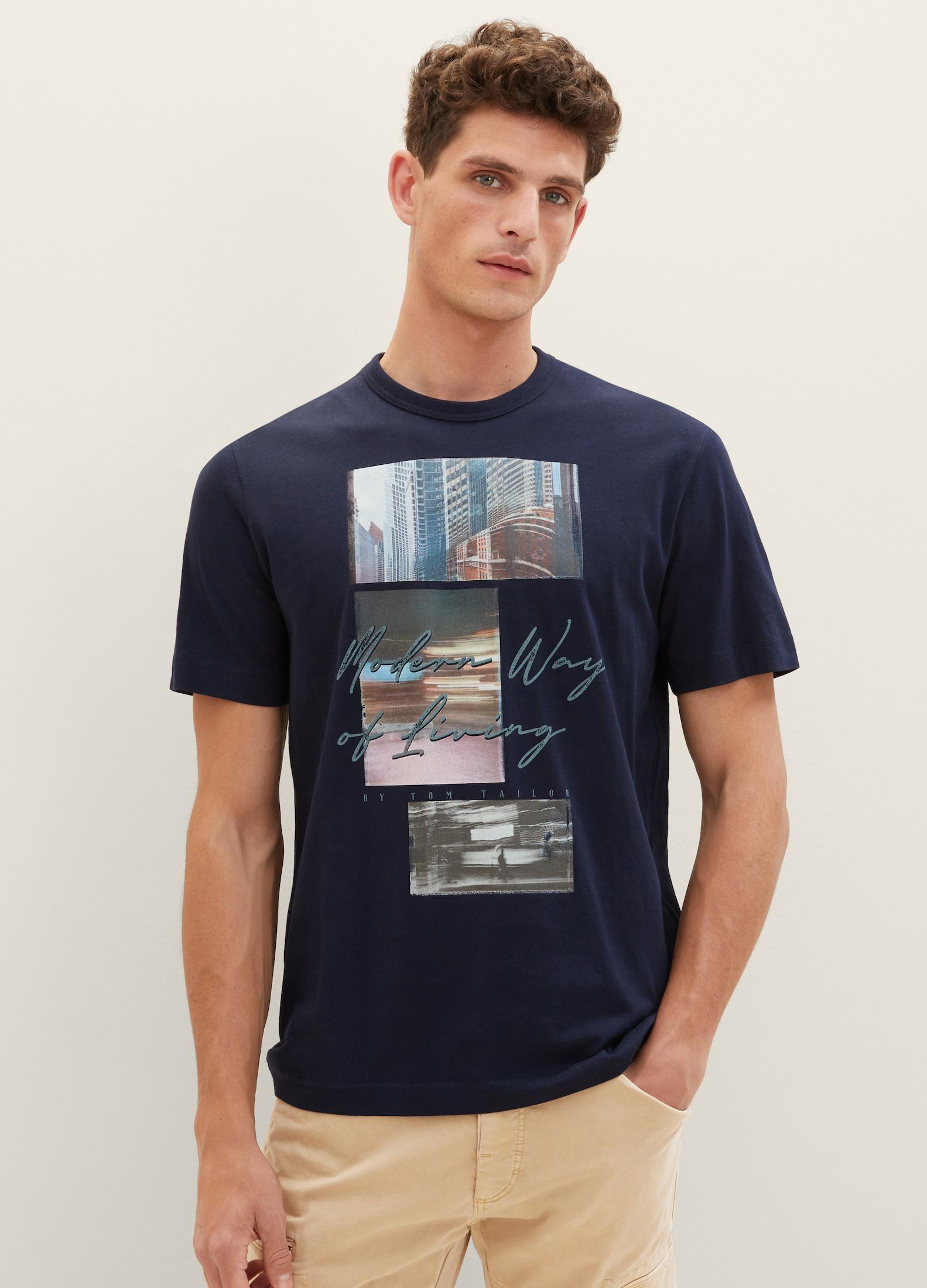 Męski T-shirt Tom Tailor® T-shirt With A Photo Print - Sky Captain Blue  1037810-10668 w